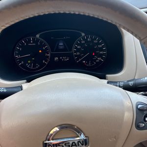 2015 Nissan PATHFINDER SL 照片 37