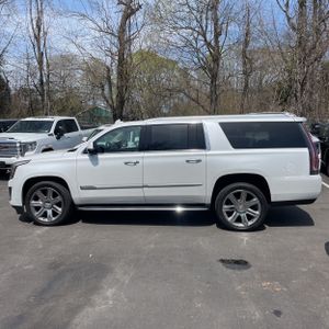 CADILLAC ESCALADE ESV LUXURY - 3
