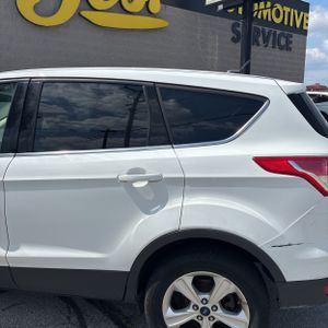 صورة 6 لـ 2014 FORD ESCAPE SE