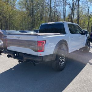 FORD F-150 RAPTOR - 8
