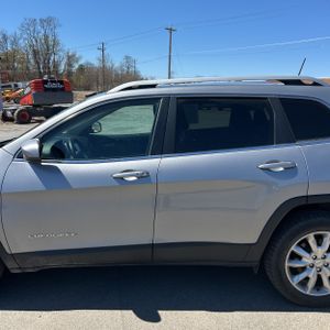 JEEP CHEROKEE LIMITED - 4