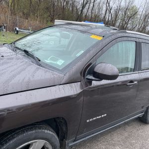 JEEP COMPASS LATITUDE - 2