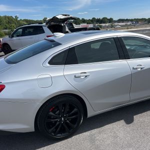 2018 Chevrolet MALIBU LT — фото 9
