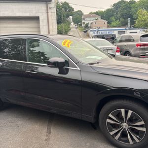 2023 Volvo XC60 B5 CORE thumbnail 13