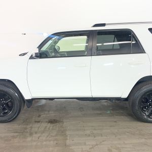 TOYOTA 4RUNNER - 4