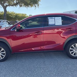 صورة 4 لـ 2021 Lexus NX 300 BASE