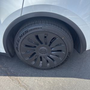 صورة مصغرة 18 لـ 2023 Tesla MODEL Y LONG RANGE