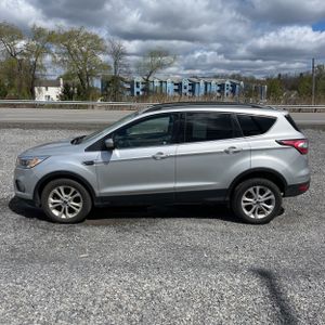 FORD ESCAPE SE - 3