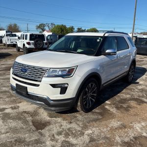 FORD EXPLORER PLATINUM - 1