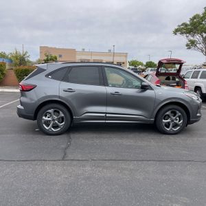 FORD ESCAPE ST-LINE - 10