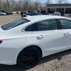 CHEVROLET MALIBU 1LT - 9
