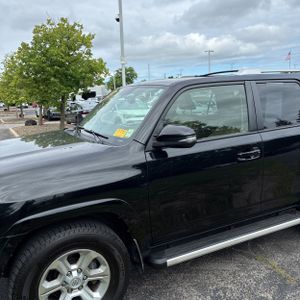 صورة 2 لـ 2014 Toyota 4RUNNER SR5 PREMIUM