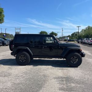 JEEP WRANGLER 4-DOOR MOAB 392 4X4 - 10
