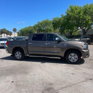 TOYOTA TUNDRA - 10