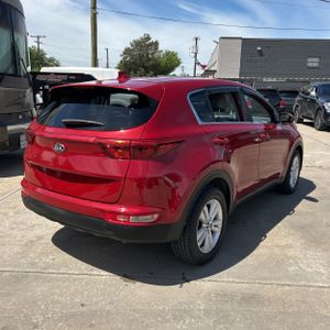KIA SPORTAGE LX - 8