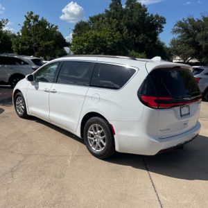 صورة 5 لـ 2022 Chrysler PACIFICA TOURING L
