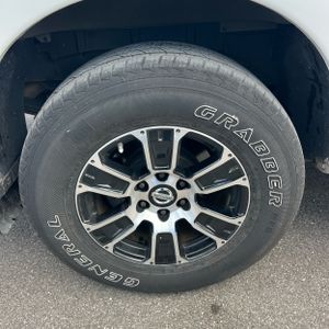 2021 Nissan TITAN SV — миниатюра 19