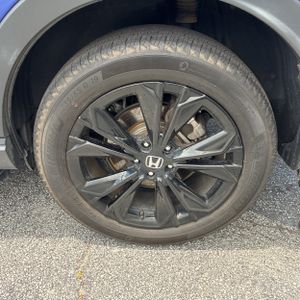 2023 Honda CR-V HYBRID SPORT TOURING thumbnail 18