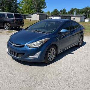 HYUNDAI ELANTRA SE - 1