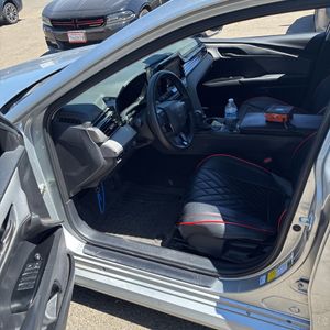 صورة مصغرة 32 لـ 2025 Toyota CAMRY LE