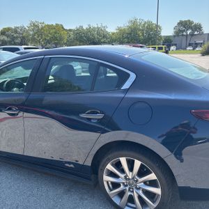 2021 Mazda MAZDA3 SEDAN PREFERRED photo 6