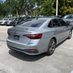 VOLKSWAGEN JETTA SE - 8