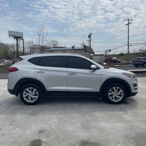 HYUNDAI TUCSON VALUE - 10