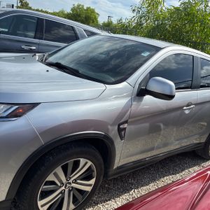 2022 Mitsubishi OUTLANDER SPORT ES 照片 2