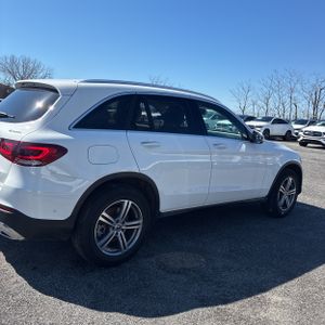 MERCEDES-BENZ GLC - 10