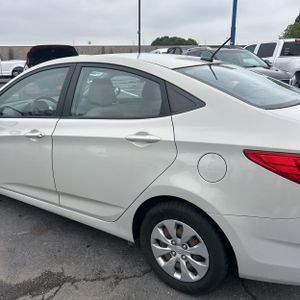 HYUNDAI ACCENT SE - 6