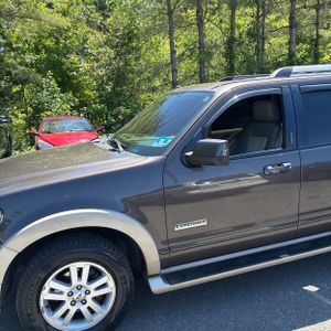 FORD EXPLORER EDDIE BAUER - 2