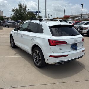 صورة 5 لـ 2024 AUDI Q5 QUATTRO S LINE PREM PLUS 45 TFSI