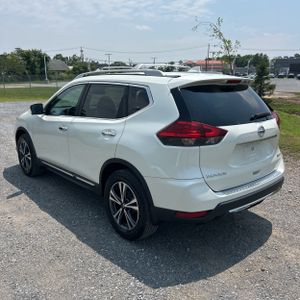 2017 Nissan ROGUE SL — фото 5