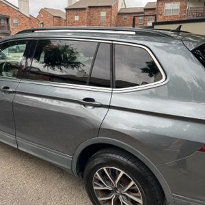 VOLKSWAGEN TIGUAN SE - 6