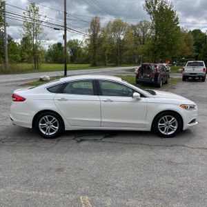FORD FUSION SE - 10