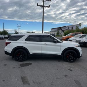 FORD EXPLORER ST - 10