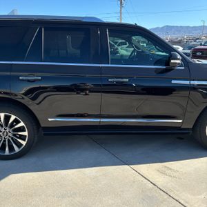 صورة 11 لـ 2020 Lincoln NAVIGATOR RESERVE