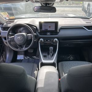 2024 Toyota RAV4 XLE — миниатюра 36