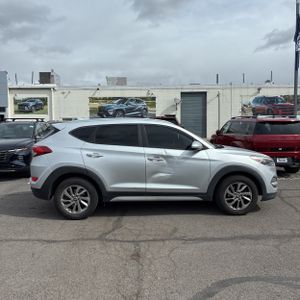 HYUNDAI TUCSON SEL - 10