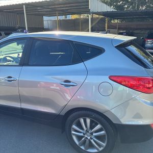 HYUNDAI TUCSON LIMITED - 5