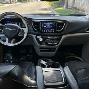 2018 Chrysler PACIFICA LIMITED — фото 37