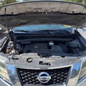 2015 Nissan PATHFINDER SL 照片 48