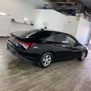 HYUNDAI ELANTRA SE - 10