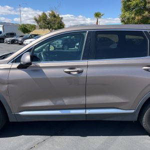 HYUNDAI SANTA FE - 4