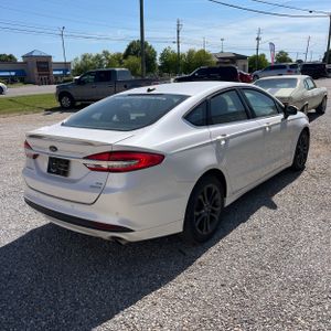FORD FUSION SE - 8