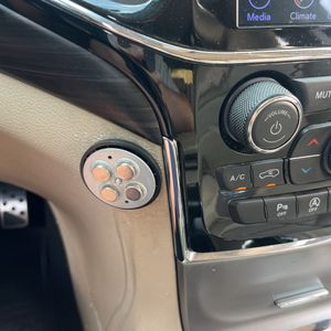2019 JEEP GRAND CHEROKEE LAREDO E — миниатюра 63