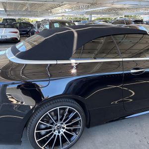 MERCEDES-BENZ E-CLASS - 8