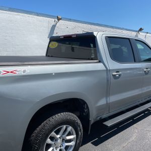 صورة 9 لـ 2023 Chevrolet SILVERADO 1500 LT