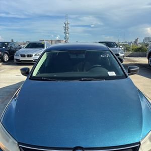 صورة 15 لـ 2015 Volkswagen JETTA 1.8T SE