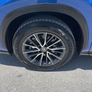 صورة 17 لـ 2022 Lexus NX 250 PREMIUM